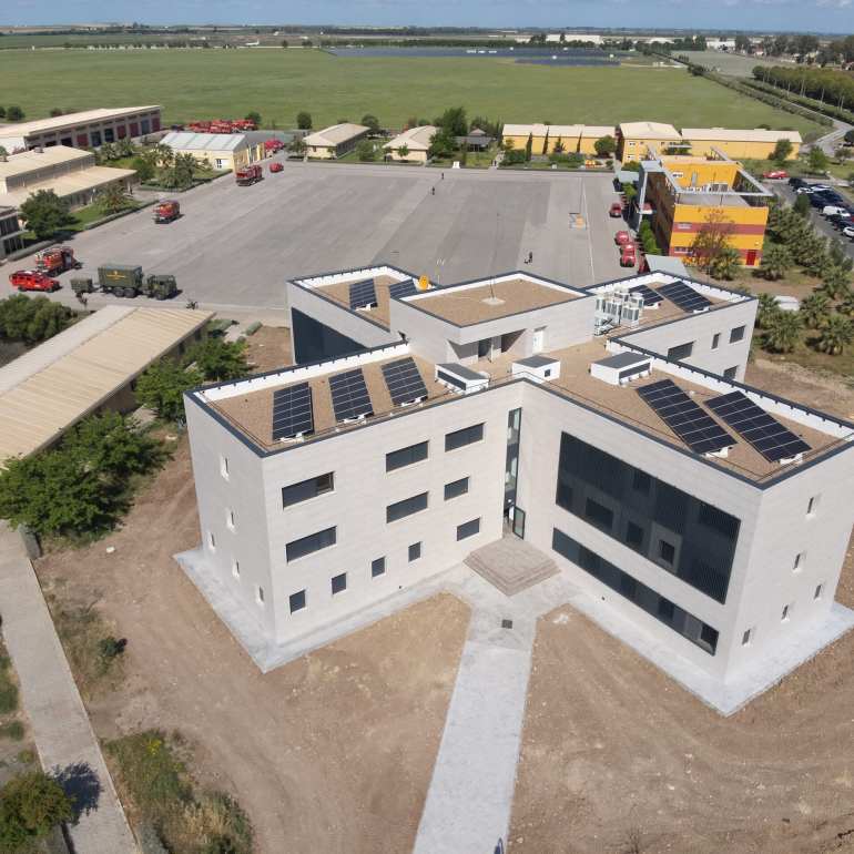 Fonsan finaliza el nuevo edificio de alojamiento para la UME en la Base Aerea de Moron scaled 1800e6af