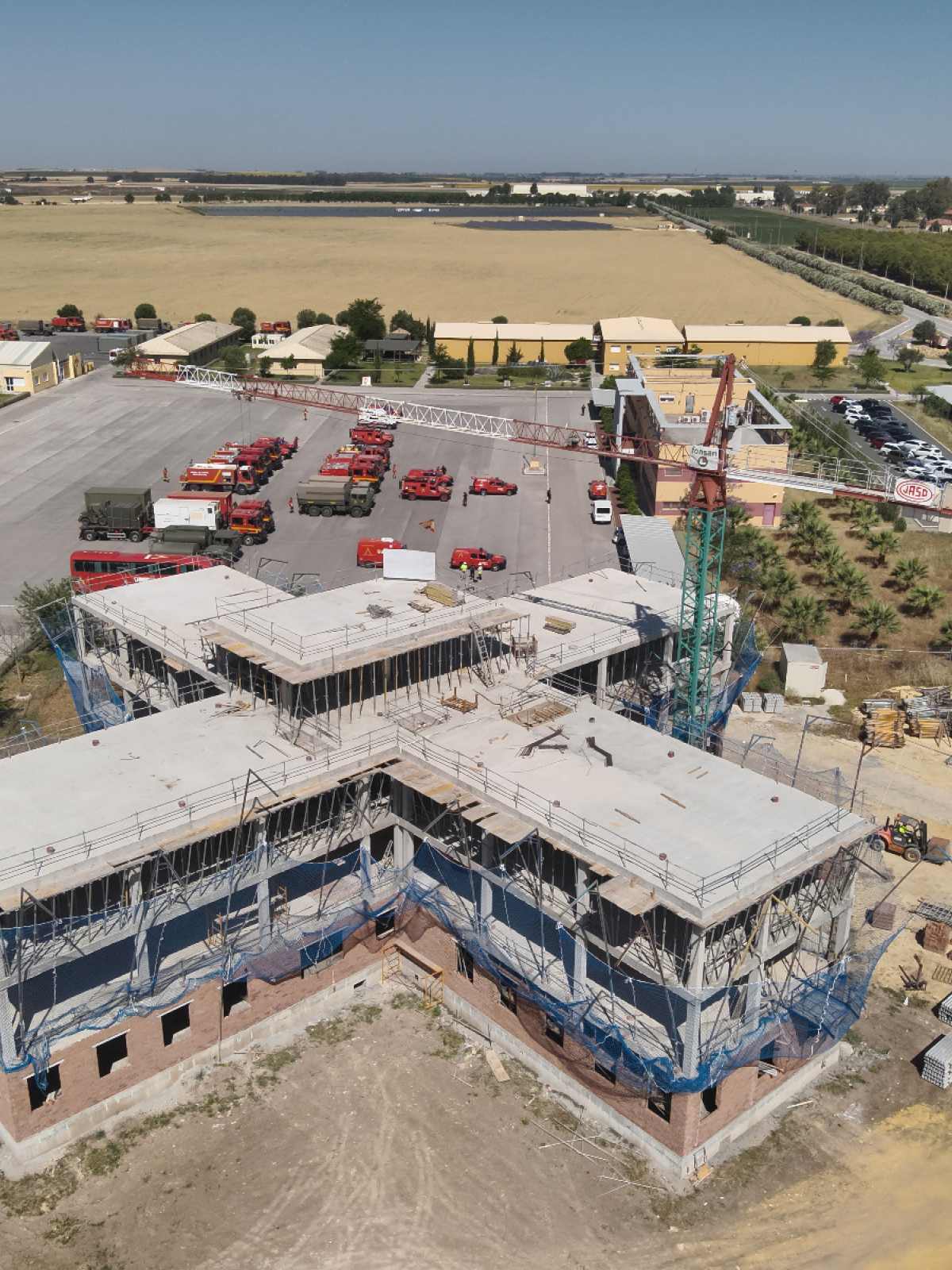 Alojamientos para la Unidad Militar de Emergencias (UME)