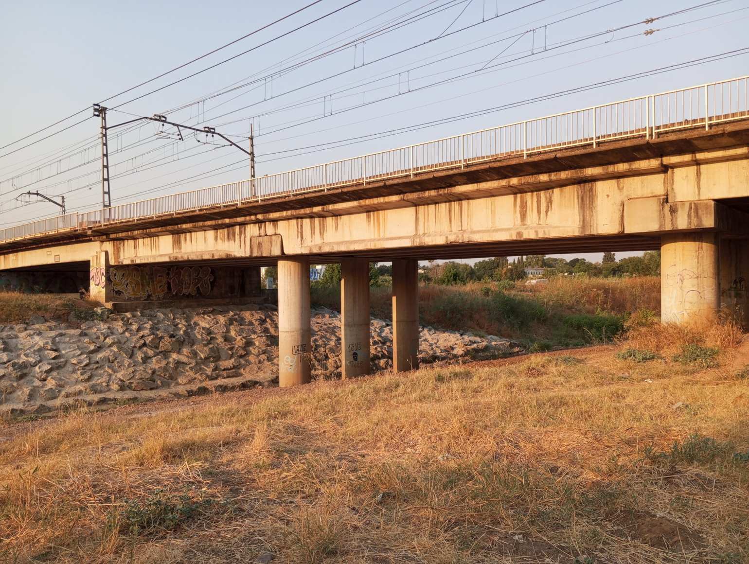ADIF adjudica a Fonsán las obras de reparación del viaducto ferroviario sobre la Ronda Súpernorte y el arroyo Tamarguillo en Sevilla