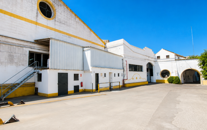 Fonsan impulsa la modernizacion de Bodegas Barbadillo con la ejecucion de su nueva linea de embotellado 5fb52e98