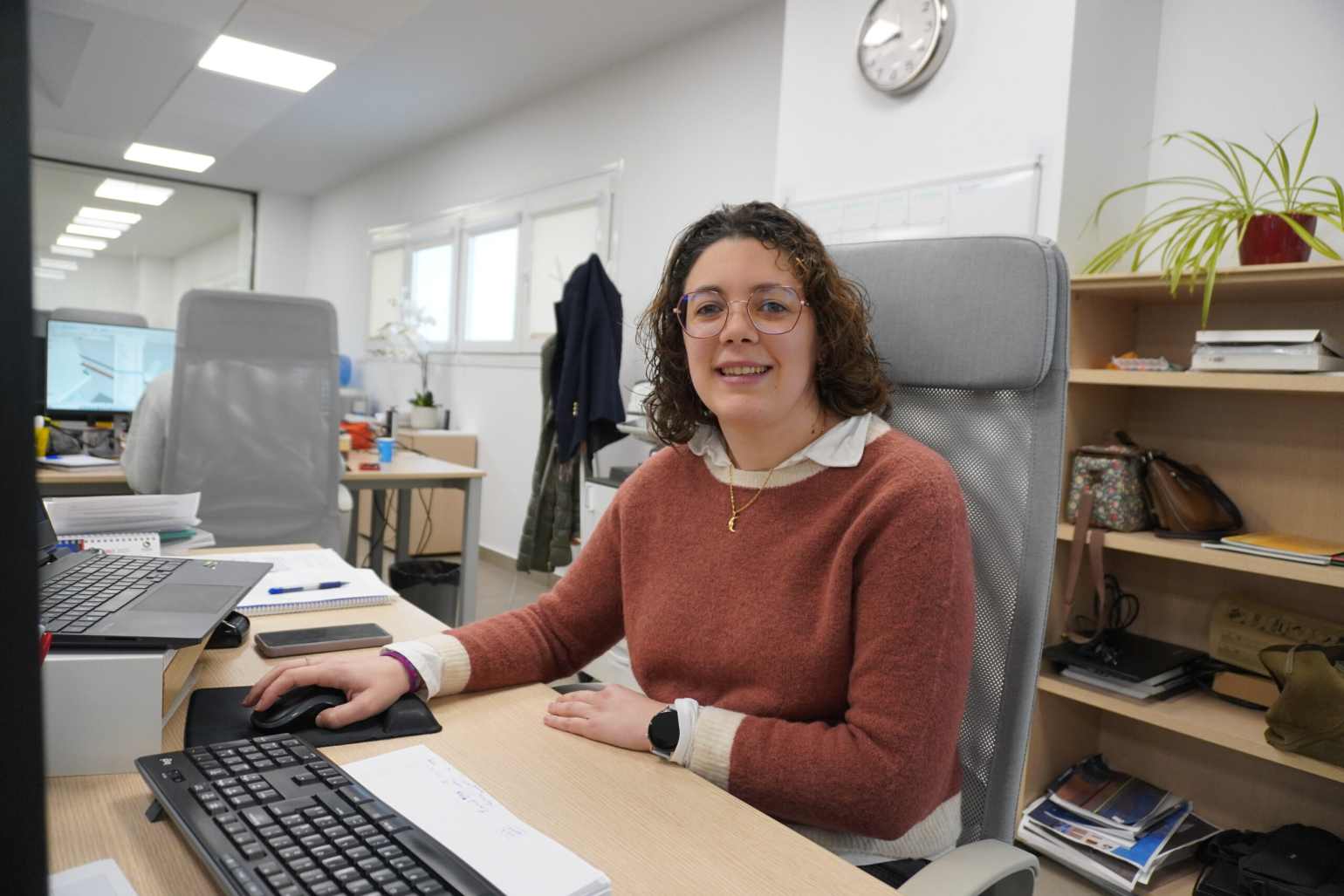 #8M: ‘Mujeres que Construyen’… Entrevista a Yaiza Hidalgo, Responsable de Estudios y Licitaciones
