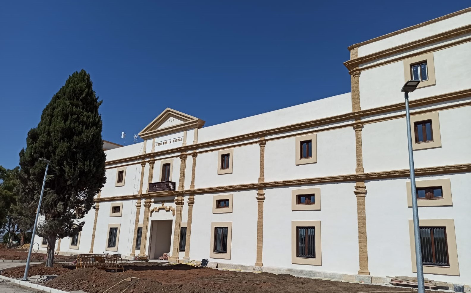 Cuartel de las Cuatro Torres y Viviendas de Operarios en el Arsenal de la Carraca
