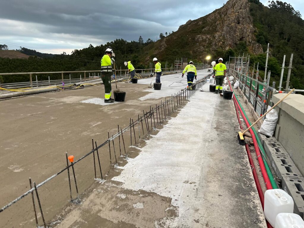 Fonsán ejecuta la mejora del viaducto ferroviario sobre el río Ulla con un contrato de más de 1,6 millones de euros 3 Fonsan ejecuta la mejora del viaducto ferroviario sobre el rio Ulla con un contrato de mas de 16 millones de euros 5