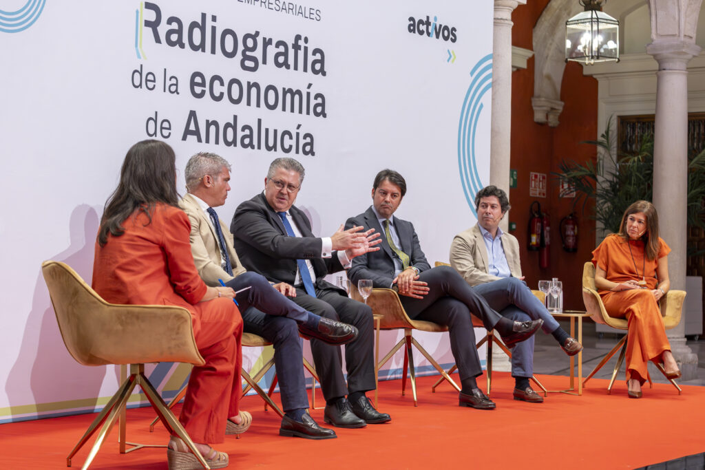 Grupo Fonsán participa como patrocinador y ponente en la IV edición de las Jornadas Económicas y Empresariales "Radiografía de la economía en Andalucía" 4 Grupo Fonsán participa como patrocinador y ponente en la IV edición de las Jornadas Económicas y Empresariales "Radiografía de la economía en Andalucía"