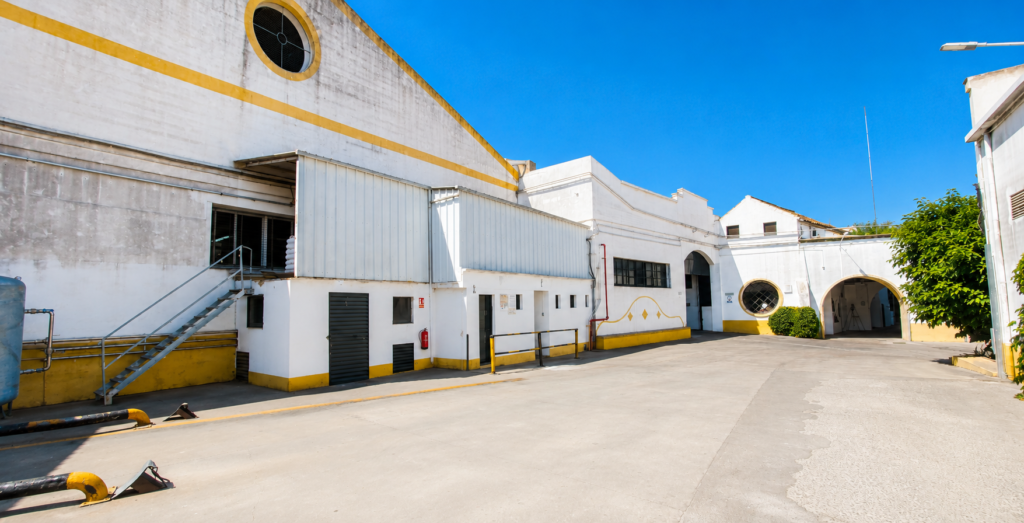 Fonsán impulsa la modernización de Bodegas Barbadillo con la ejecución de su nueva línea de embotellado 2 Fonsán impulsa la modernización de Bodegas Barbadillo con la ejecución de su nueva línea de embotellado